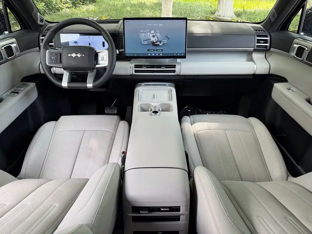 Fangchengbao Leopard 7 7 2025 190KM Ultra