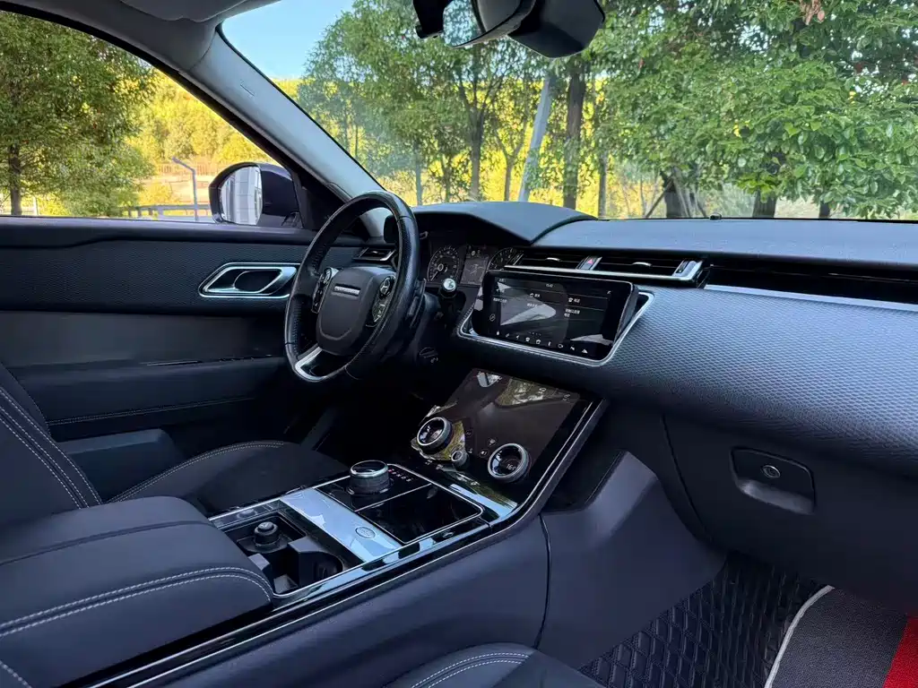 Land Rover Velar — миниатюра 9