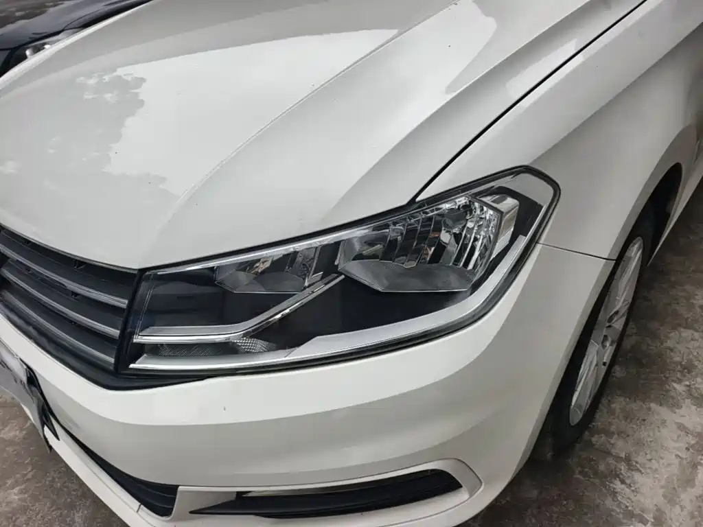 Volkswagen Santana — миниатюра 24