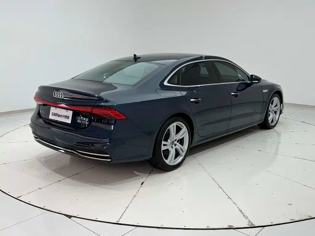 Audi A7L — миниатюра 27