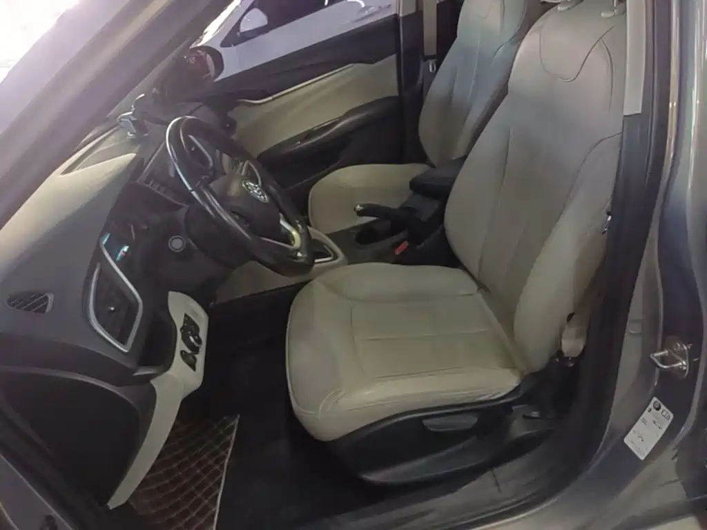 Buick Excelle — миниатюра 11