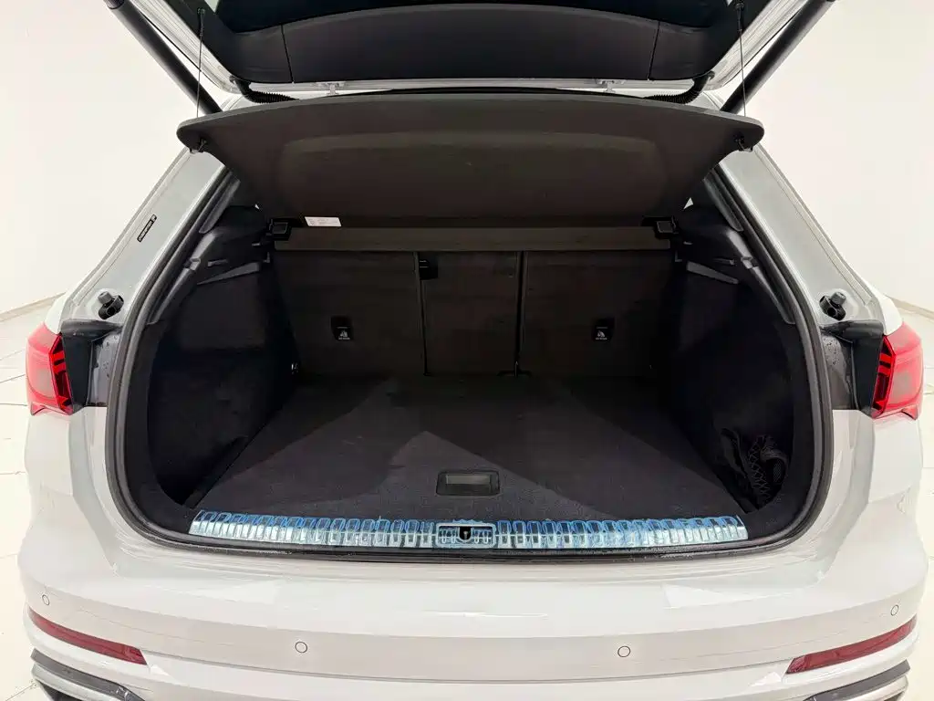 Audi Q3 — миниатюра 29