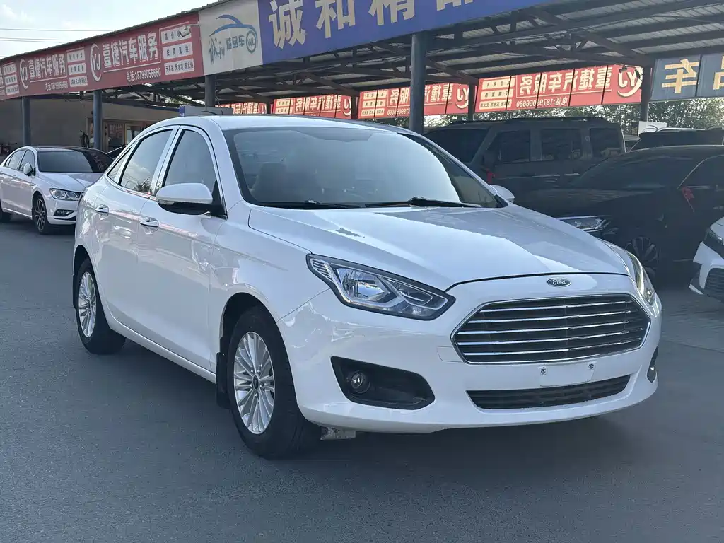 Ford Escort 1.5L Auto Comfort Type, фото 3