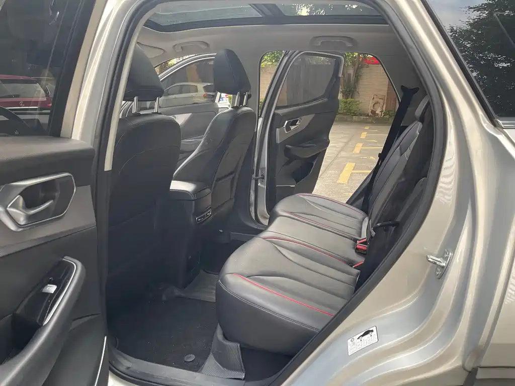 BAIC X7 — миниатюра 10