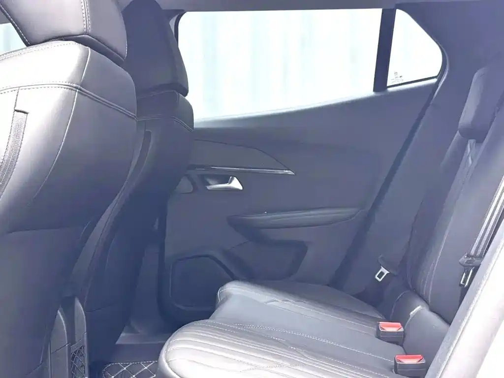 Peugeot 2008 — миниатюра 7