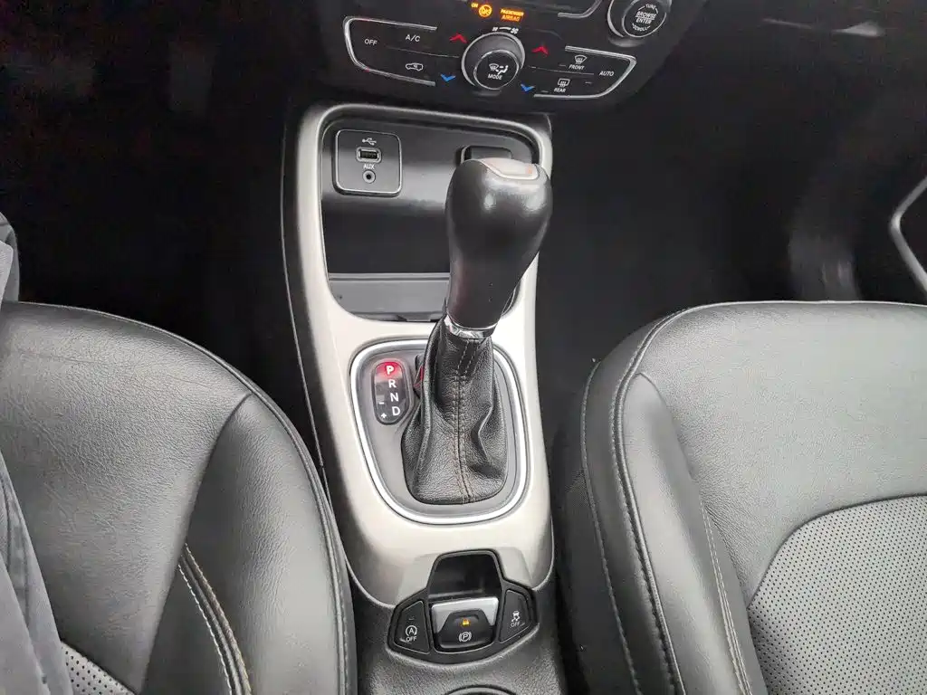 Jeep Compass — миниатюра 13