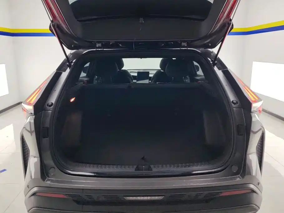 Geely Boyue — миниатюра 4