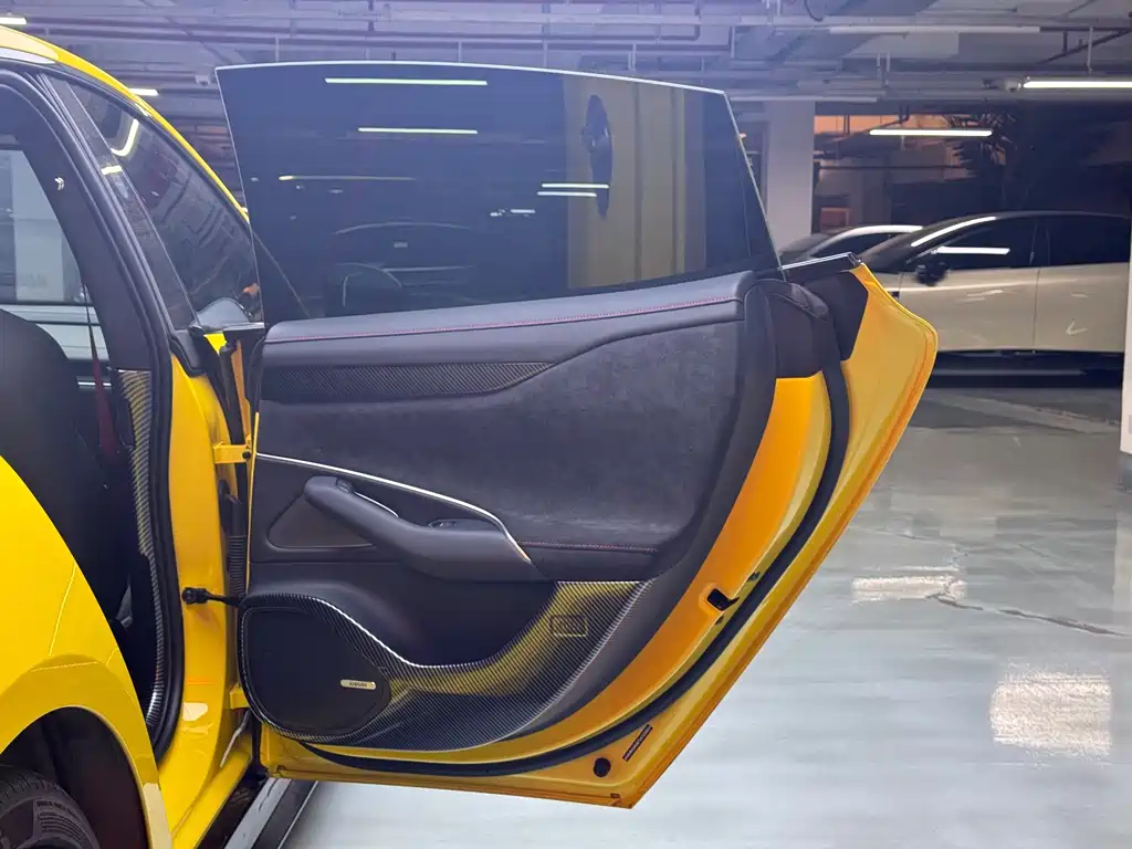 XIAOMI CAR XIAOMI SU7 ULTRA