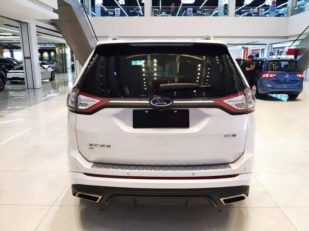Ford Edge — миниатюра 9