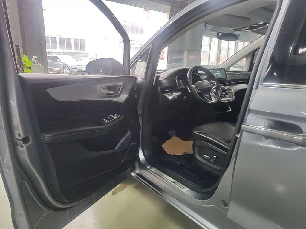 Roewe iMAX8 — миниатюра 16