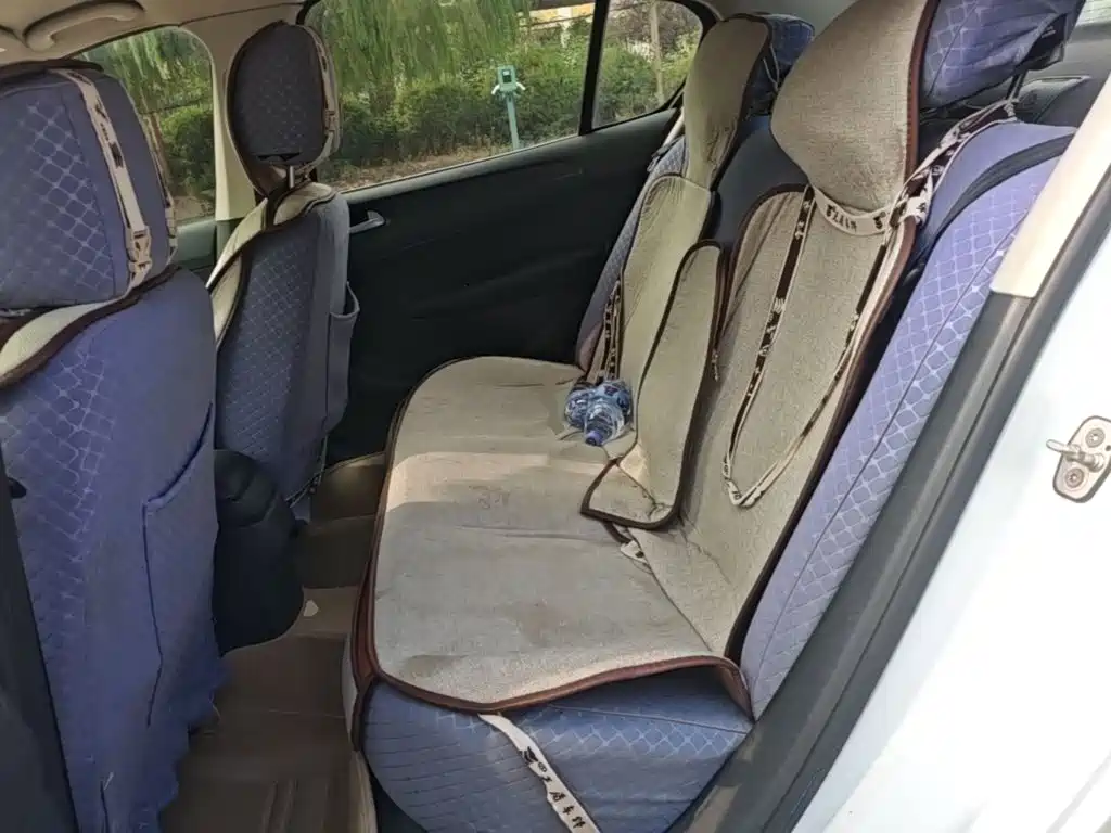 Peugeot 308 — миниатюра 17
