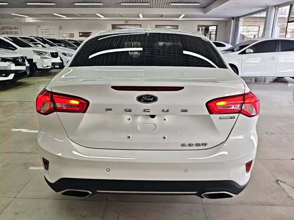 Ford Focus — миниатюра 6