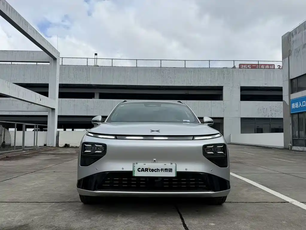 XPeng G9 — миниатюра 2