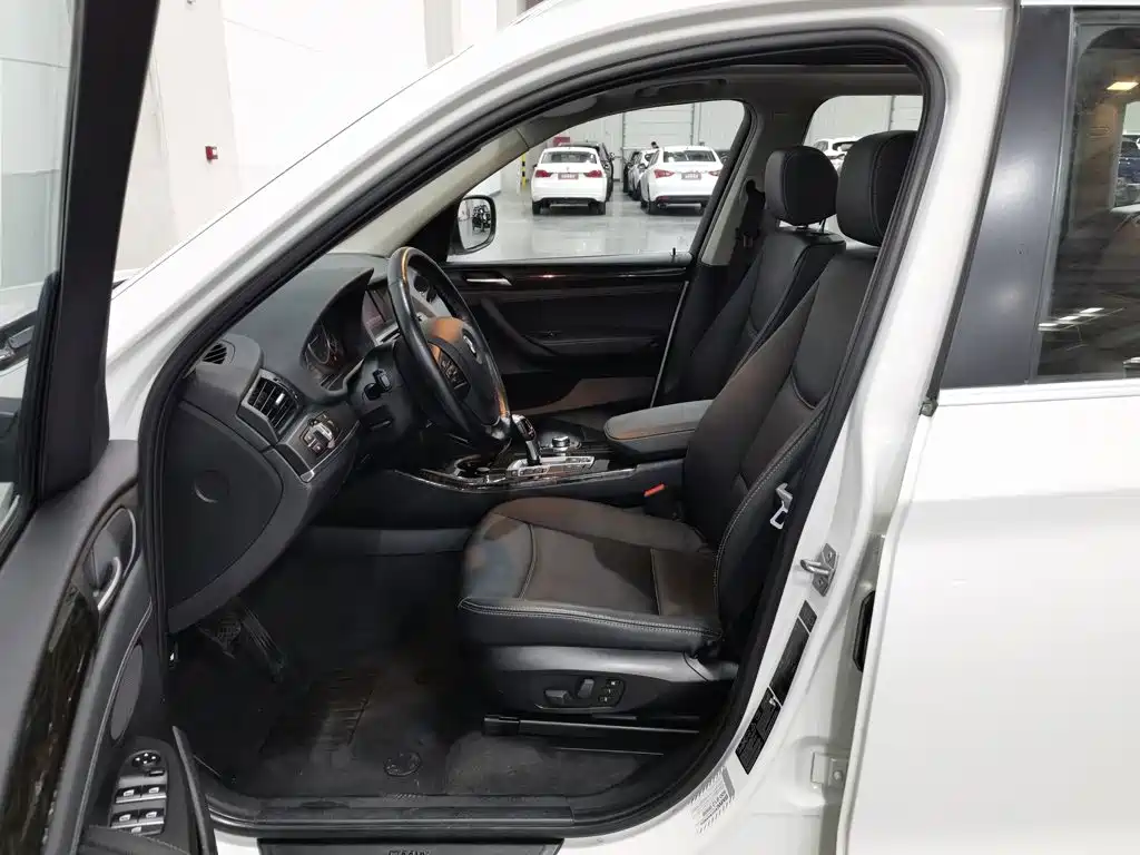 BMW X3 (Import) — миниатюра 10