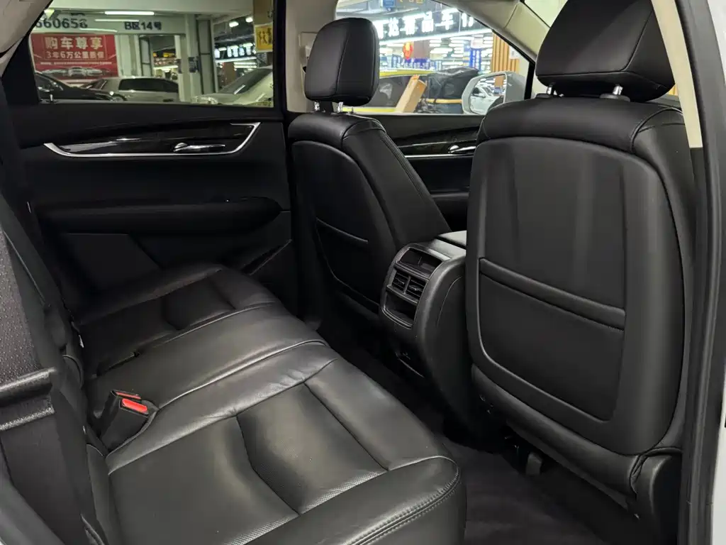 Cadillac XT5 — миниатюра 7