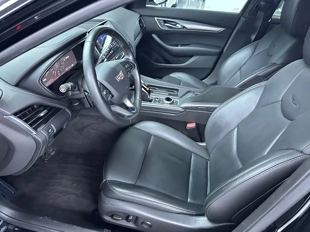 Cadillac CT5 — миниатюра 4