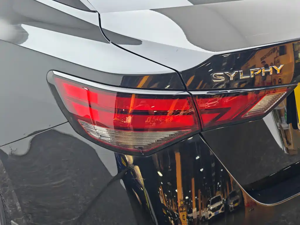 Nissan Sylphy — миниатюра 7