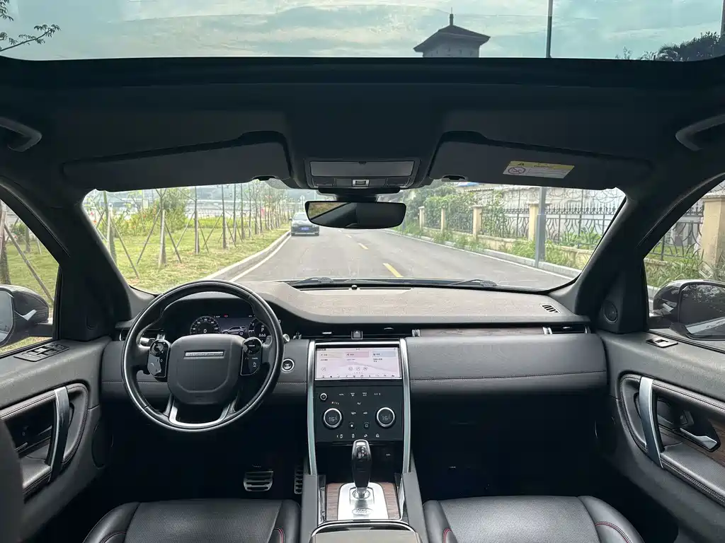 Land Rover Discovery Sport — миниатюра 15