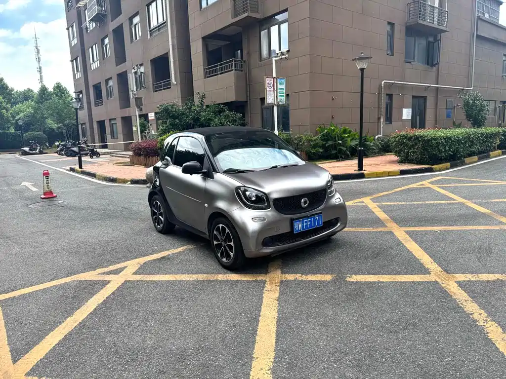 Smart fortwo 2015 1.0L 52