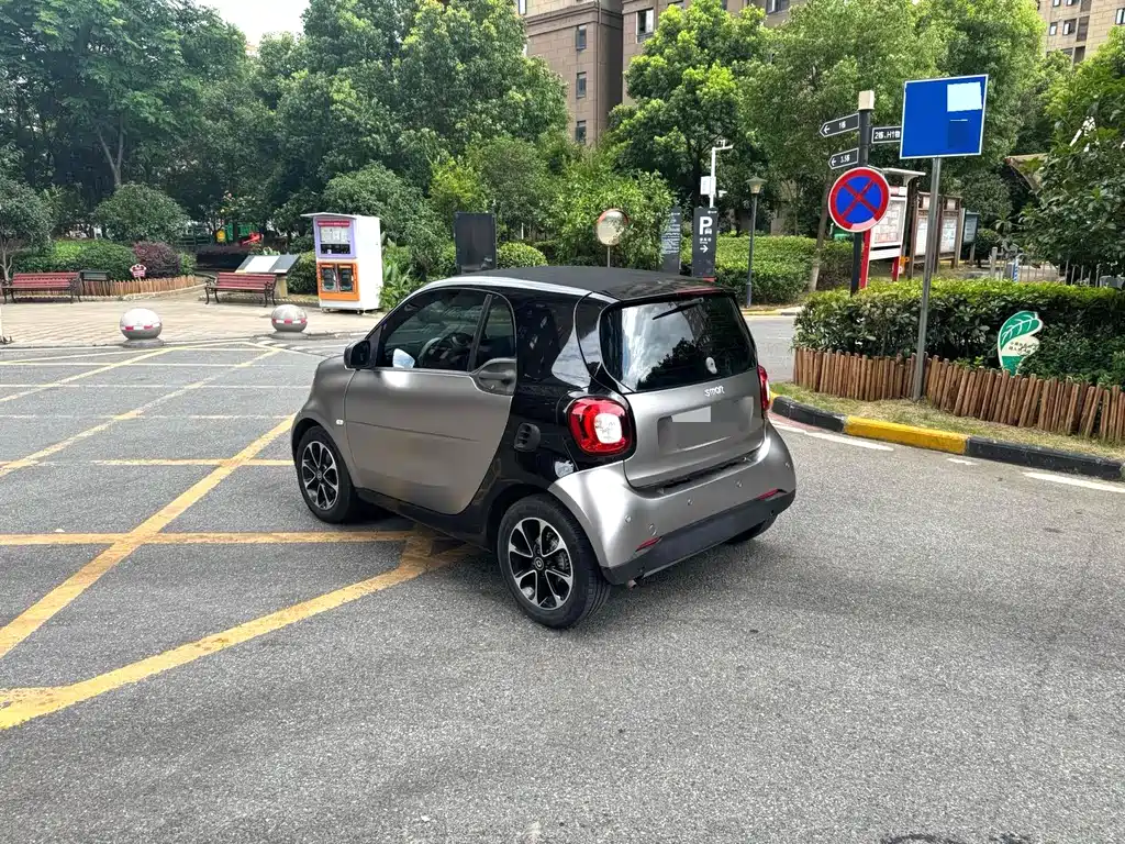 Smart fortwo 2015 1.0L 52