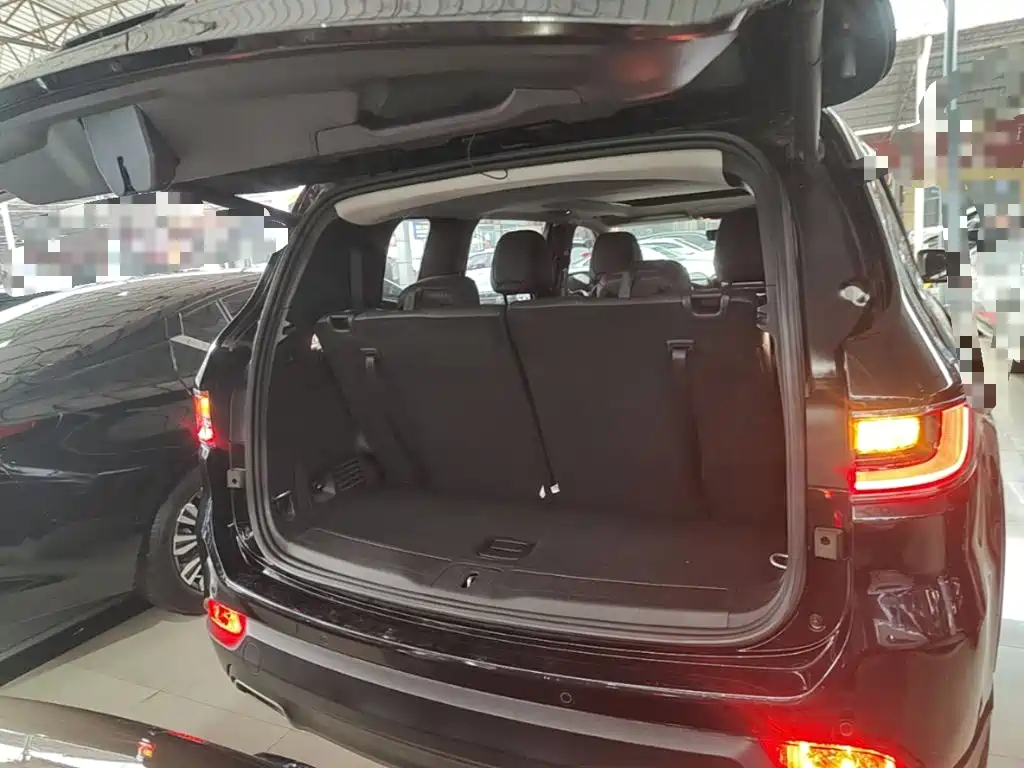 Jeep Grand Commander — миниатюра 19