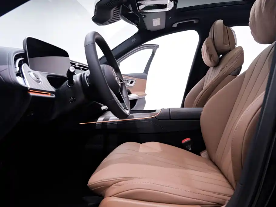 Mercedes-Benz E-Class — миниатюра 18