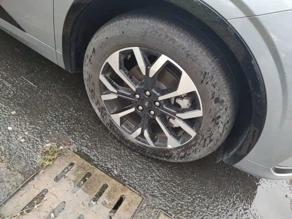 Ford Edge — миниатюра 12