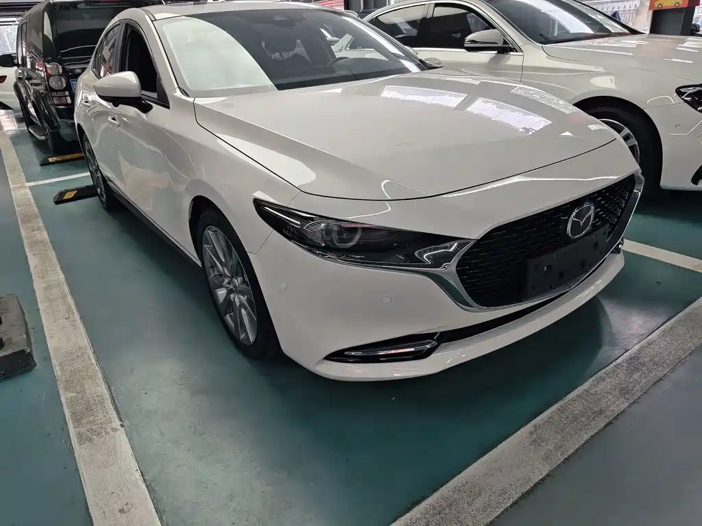 Mazda 3 Axela — миниатюра 3