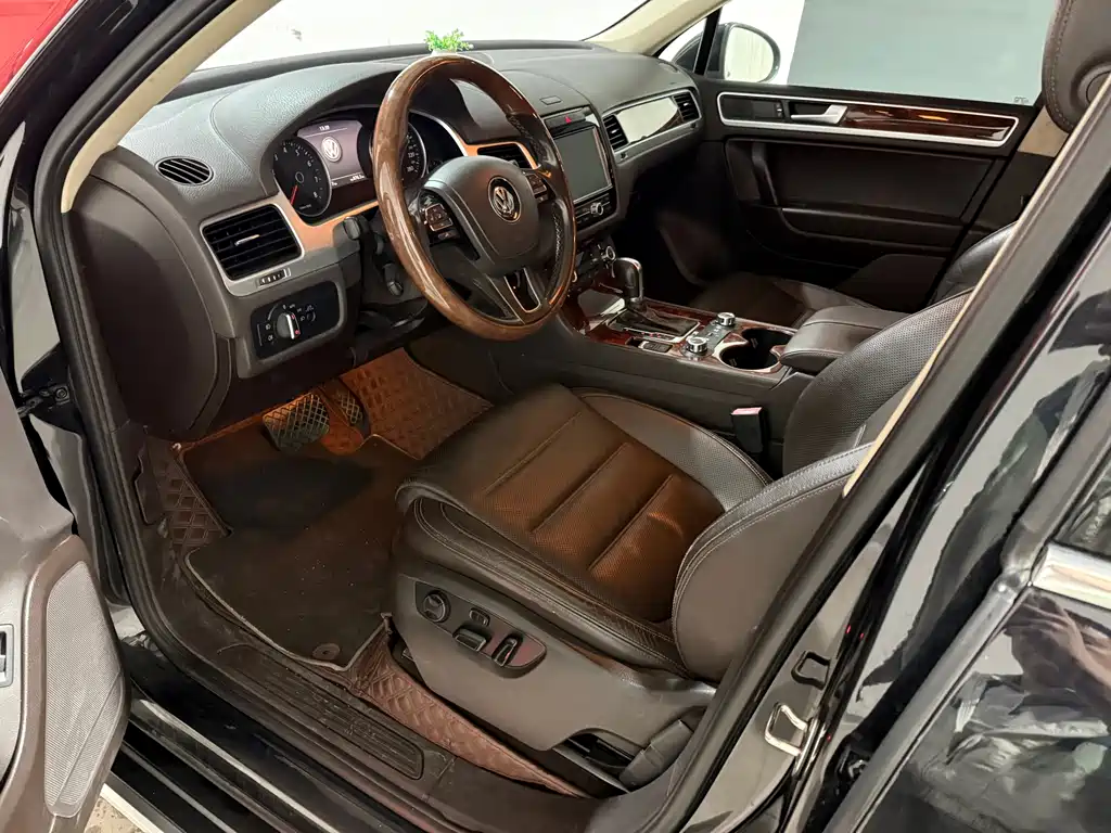 Volkswagen Touareg — миниатюра 7