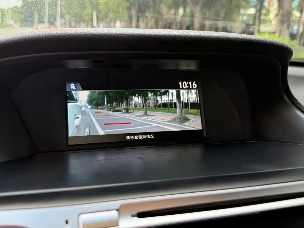 Honda Accord — миниатюра 18