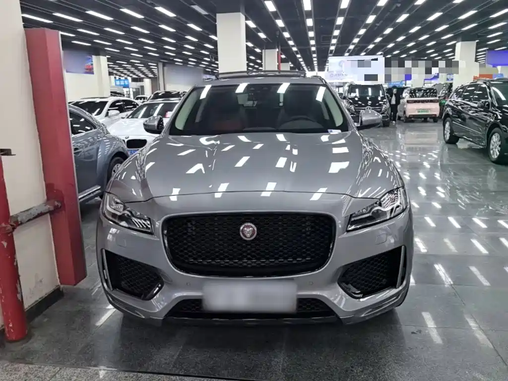 Jaguar F-PACE — миниатюра 3