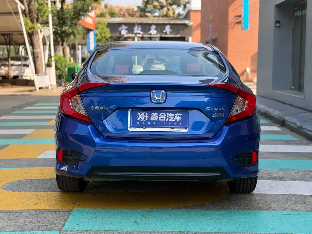 Honda Civic — миниатюра 8