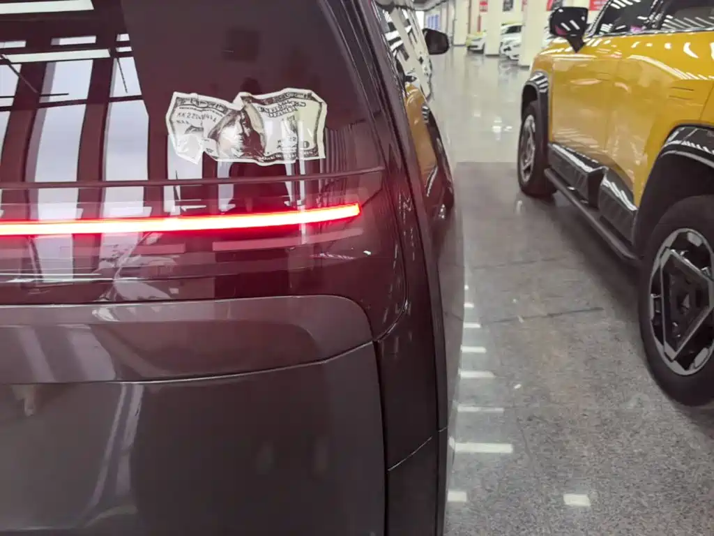 Li Auto Li MEGA — миниатюра 8