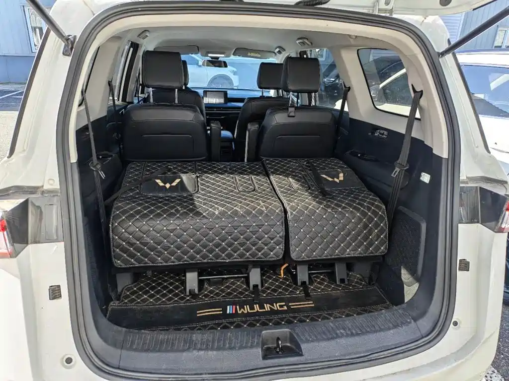 Wuling Jiachen — миниатюра 9