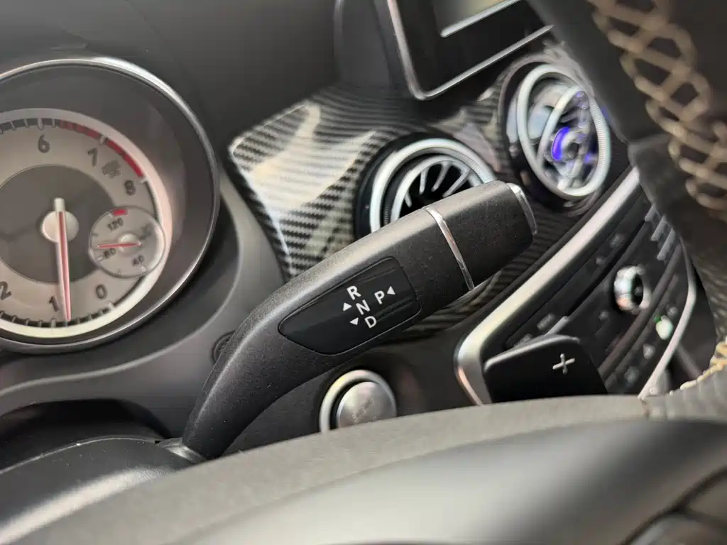 Mercedes-Benz GLA — миниатюра 7