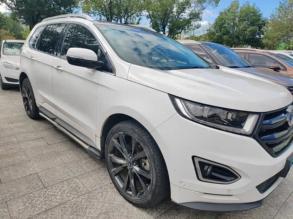 Ford Edge — миниатюра 4