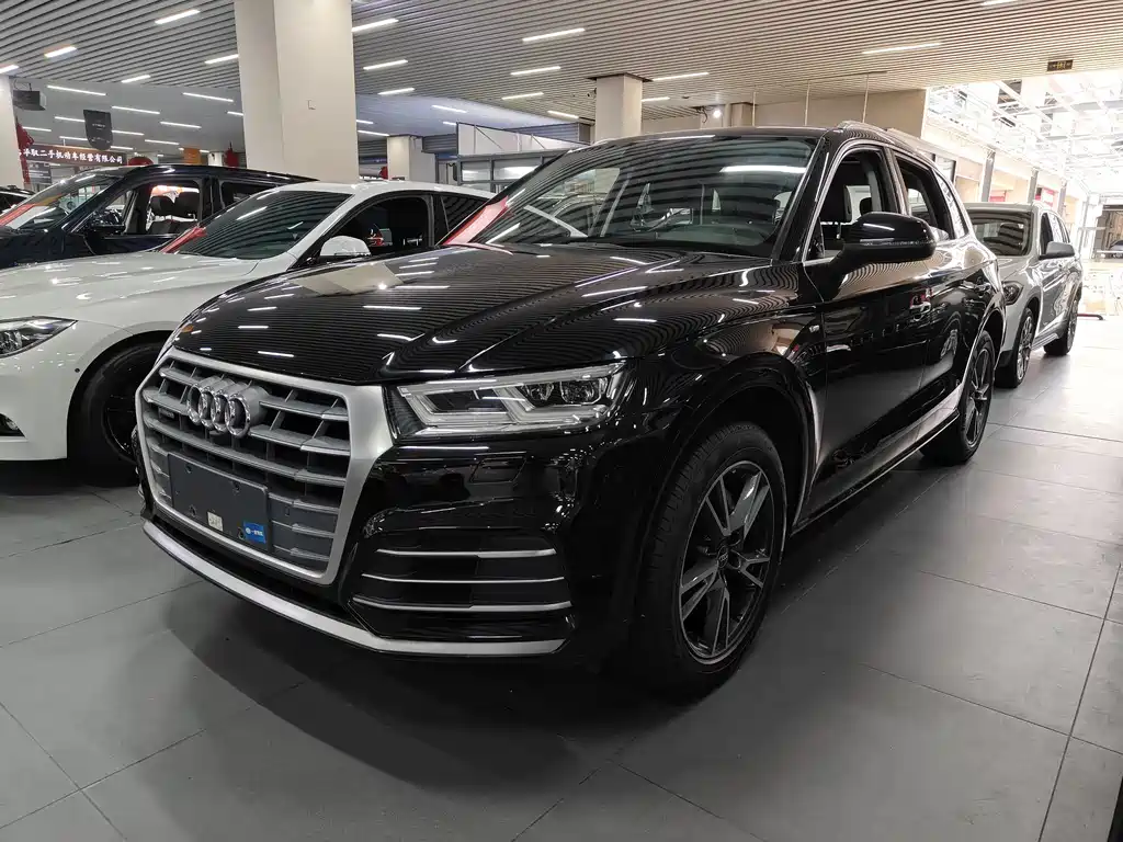 Audi Q5L 2020