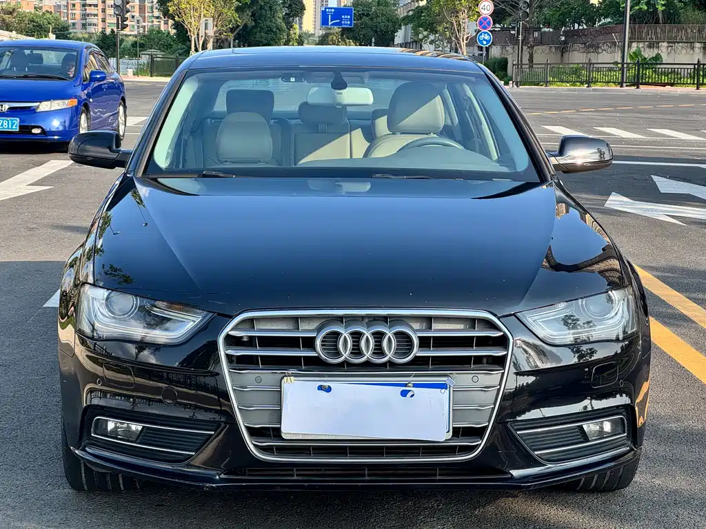Audi A4L 2015 35 TFSI AT