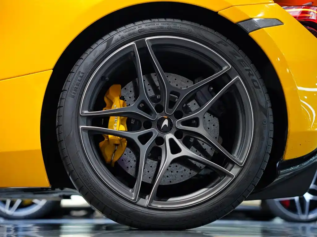 McLaren 720S — миниатюра 3