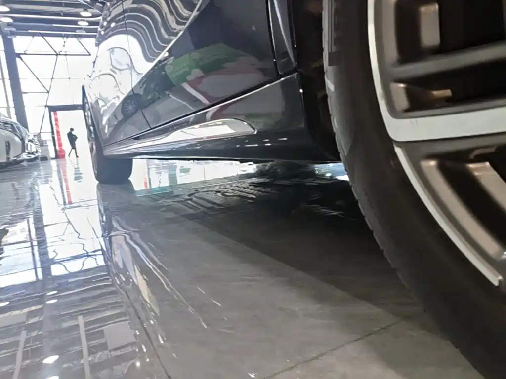 Mercedes-Benz E-Class — миниатюра 22
