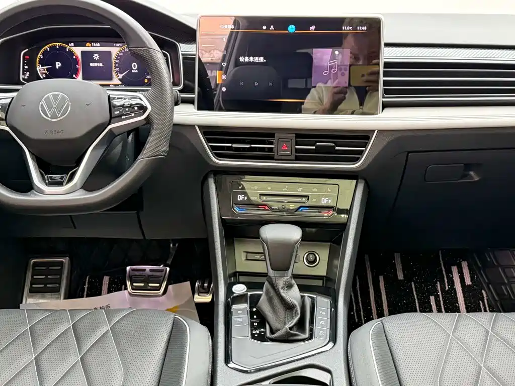 Volkswagen Tiguan L — миниатюра 25