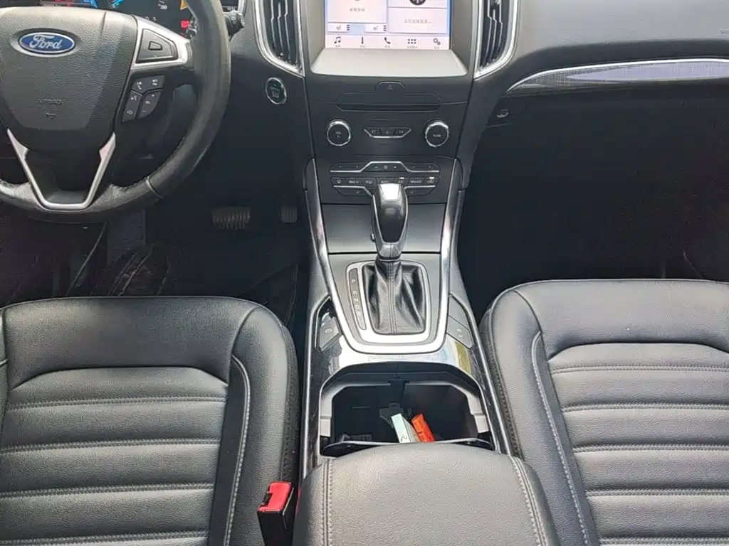 Ford Edge — миниатюра 14