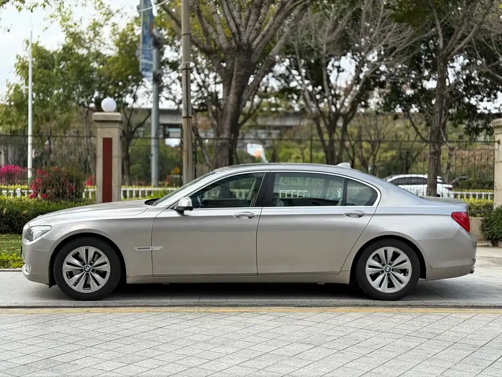 BMW 7 Series 7 2011 730Li Elegant
