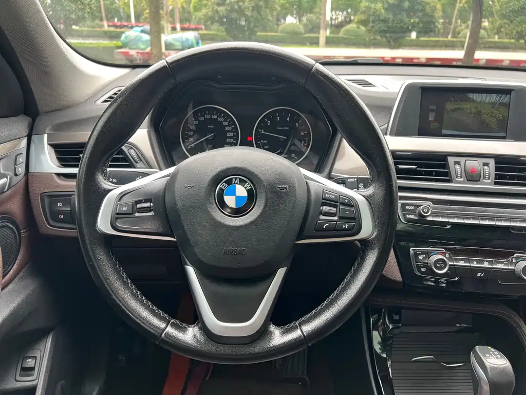 BMW X1 — миниатюра 11