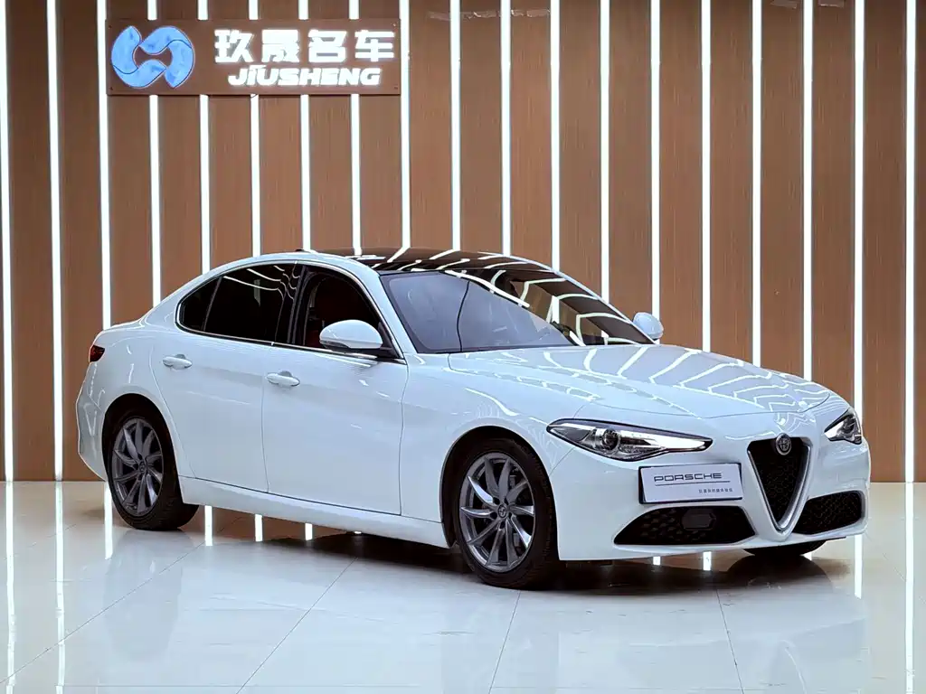 Alfa Romeo Giulia — миниатюра 3