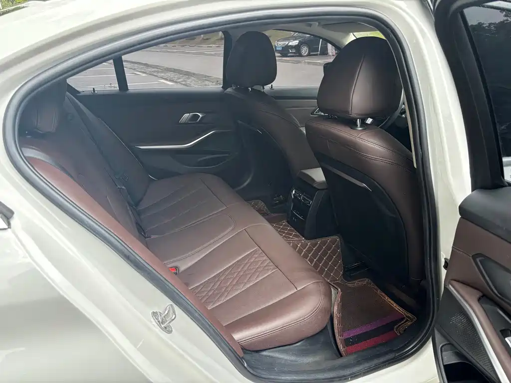 BMW 3 Series — миниатюра 8