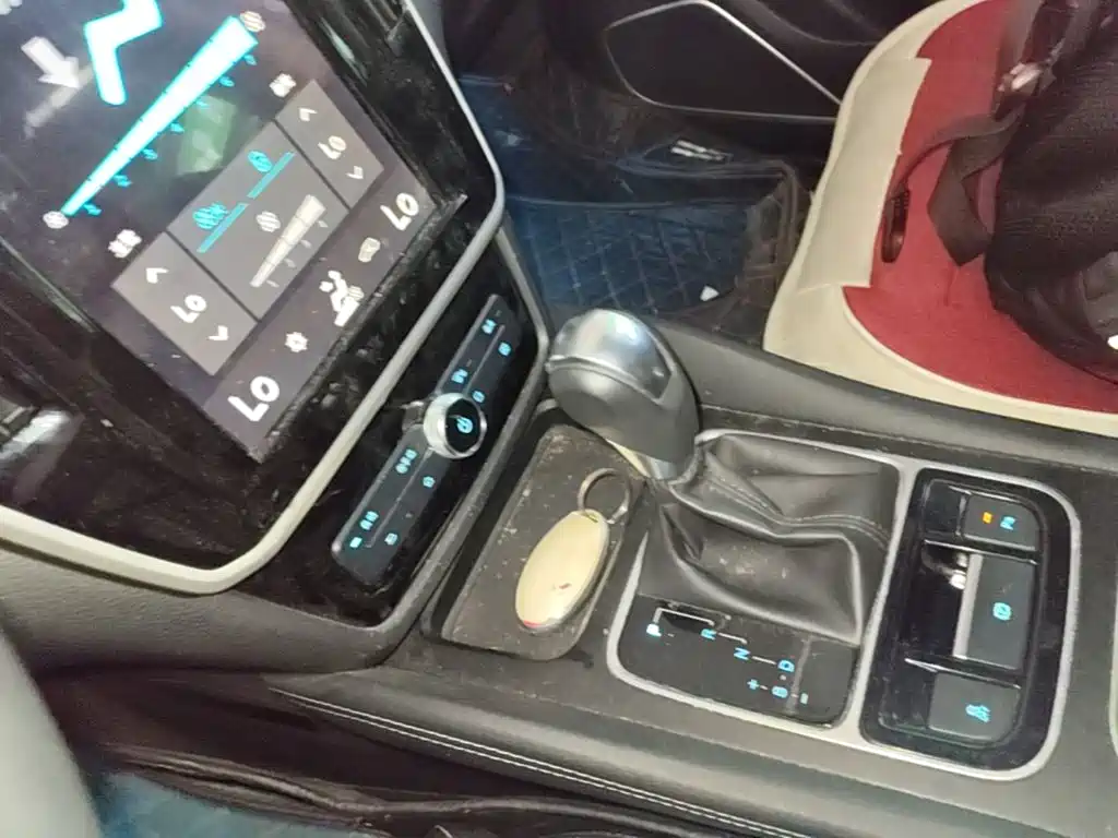 BYD MAX — миниатюра 14