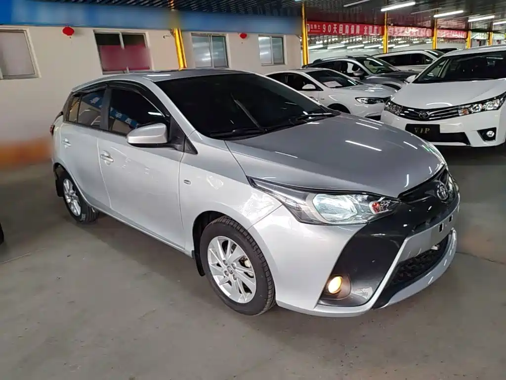 Toyota Yaris L — миниатюра 4