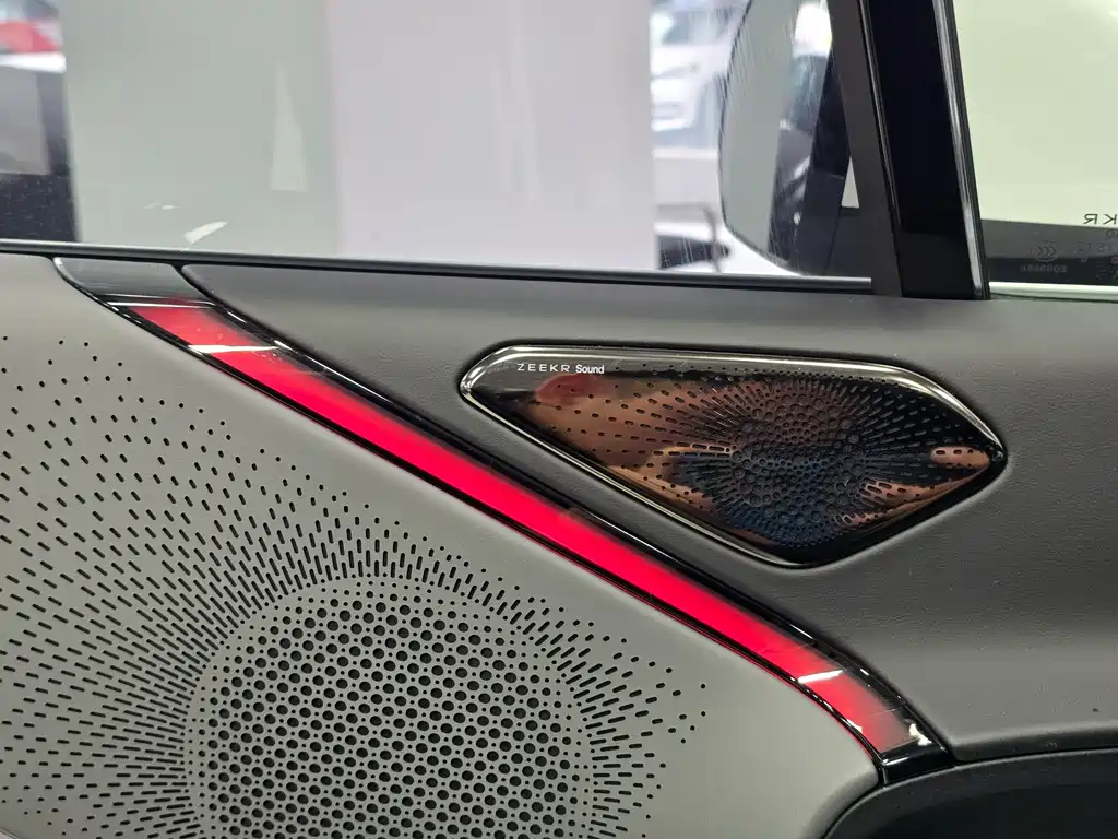 ZEEKR EXTREME KRYPTON 007