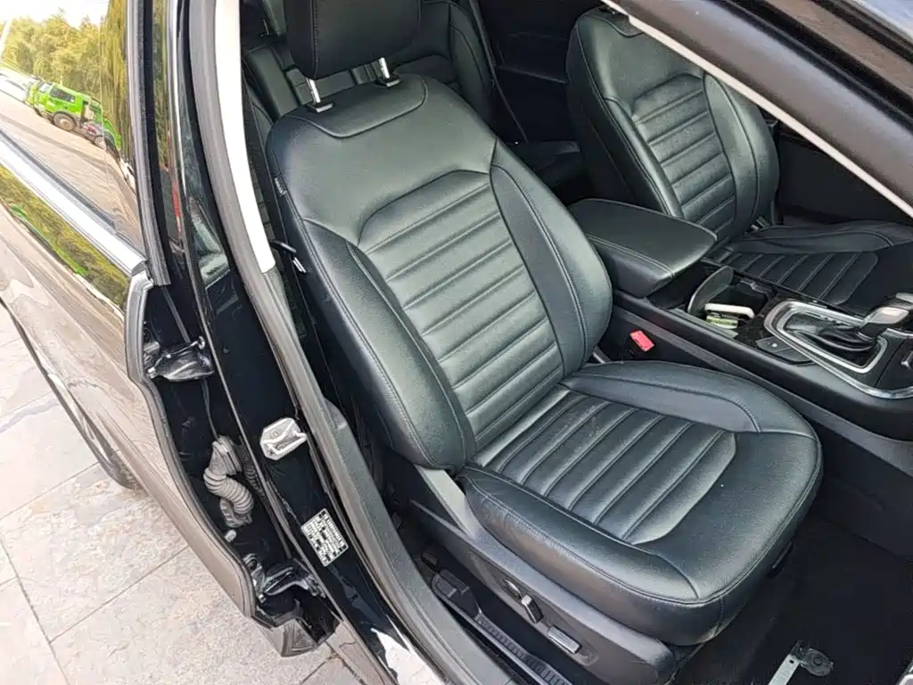 Ford Edge — миниатюра 25